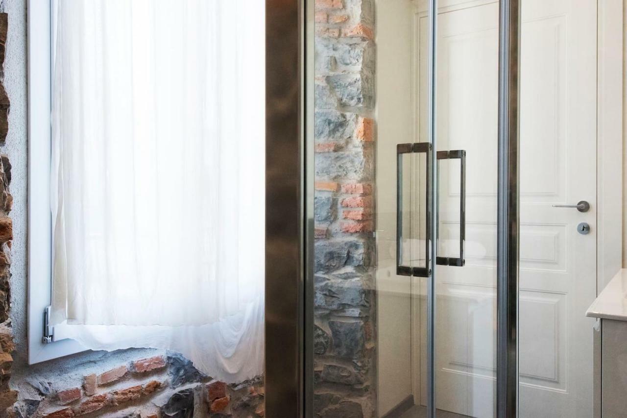 Joivy Elegant 1Br Flat Near City Centre Комо Екстер'єр фото